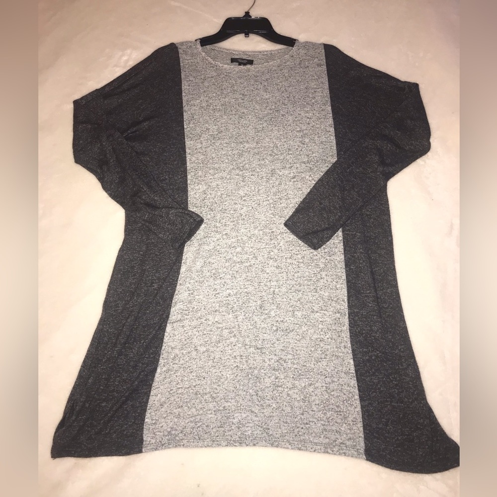 Simply Vera Vera Wang tunic. Sz M